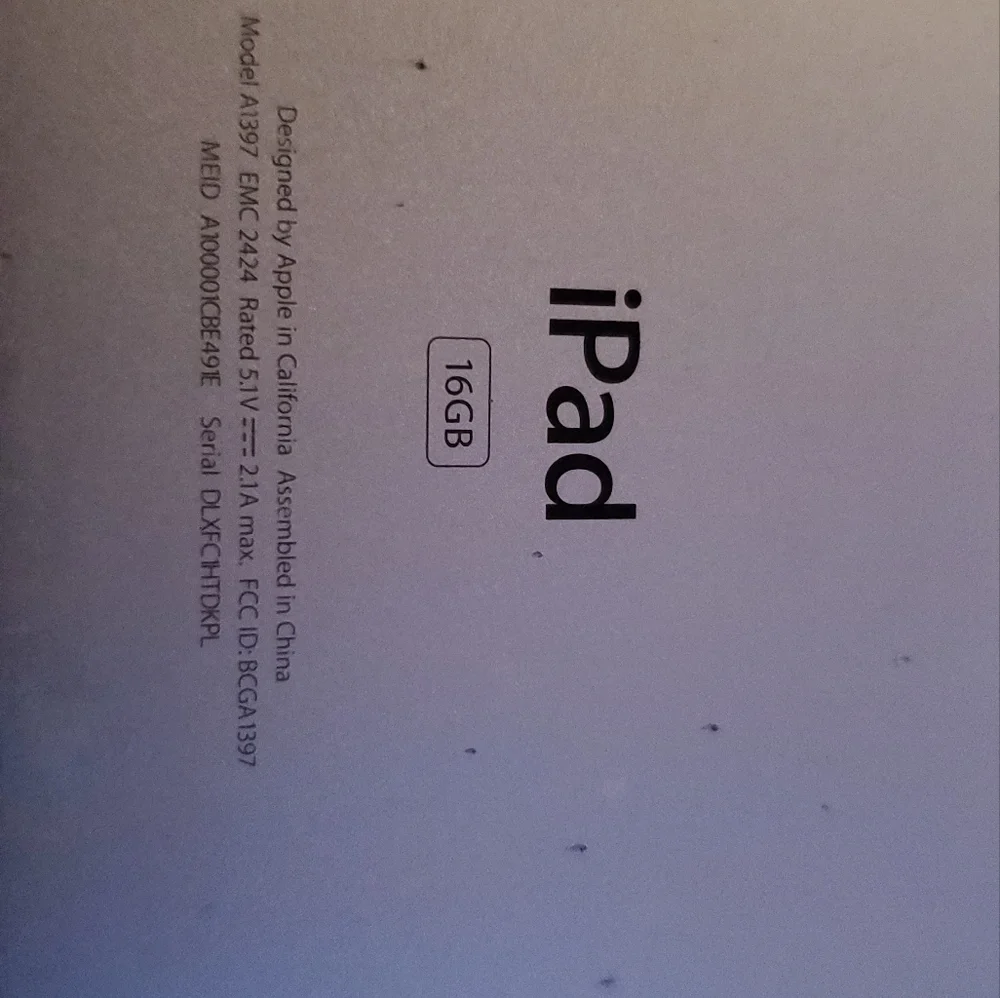 Apple iPad 2 16GB, A1397, Wi-Fi, 9.7in (MC755LL/A) - Silver